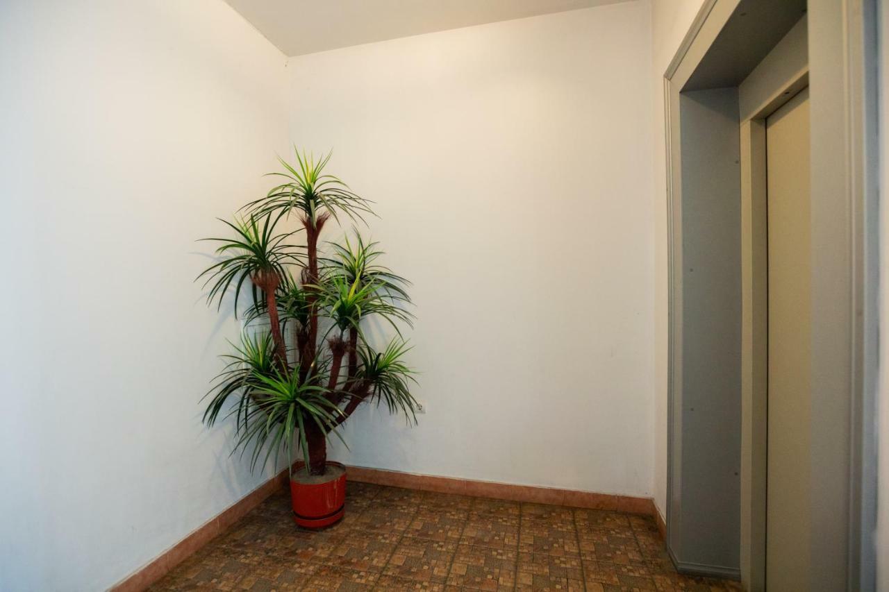 Stay Inn Apartments At Northern Avenue Yerevan Luaran gambar